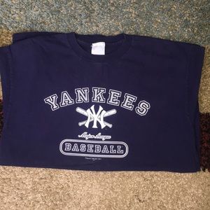 Vintage Yankees shirt
